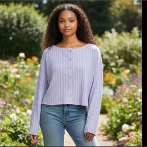 Never Worn- A purple top sweater, size XSter, size XS